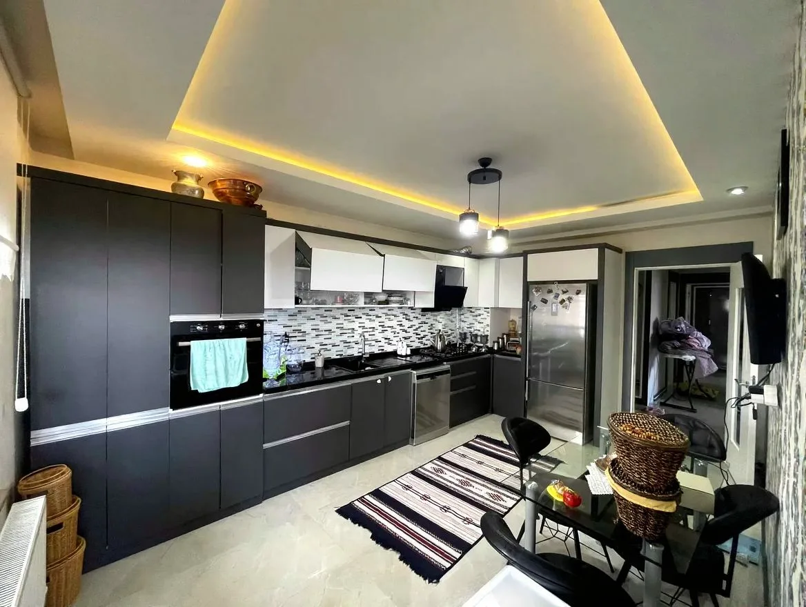 Palandöken Yıldızkent'te 9. Kat 170 m² 3+1 Kiralık Daire - 1