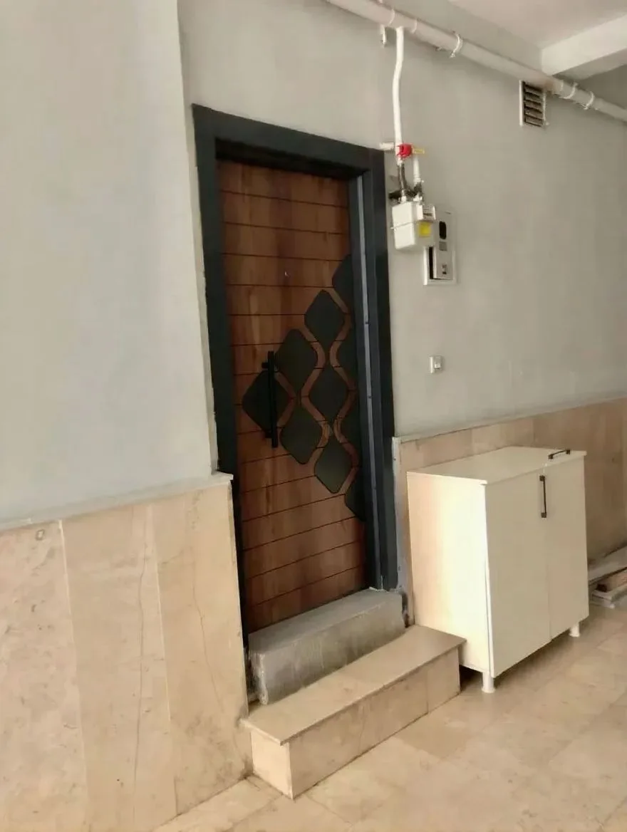 Yakutiye Lalapaşa'da Giriş Katı 185 m² 3+1 Kiralık Daire - 1