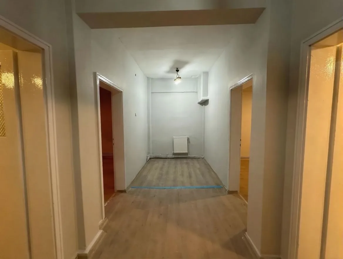 Yakutiye Lalapaşa'da 1. Kat 90 m² 2+1 Kiralık İş Yeri - Fotoğraf 10