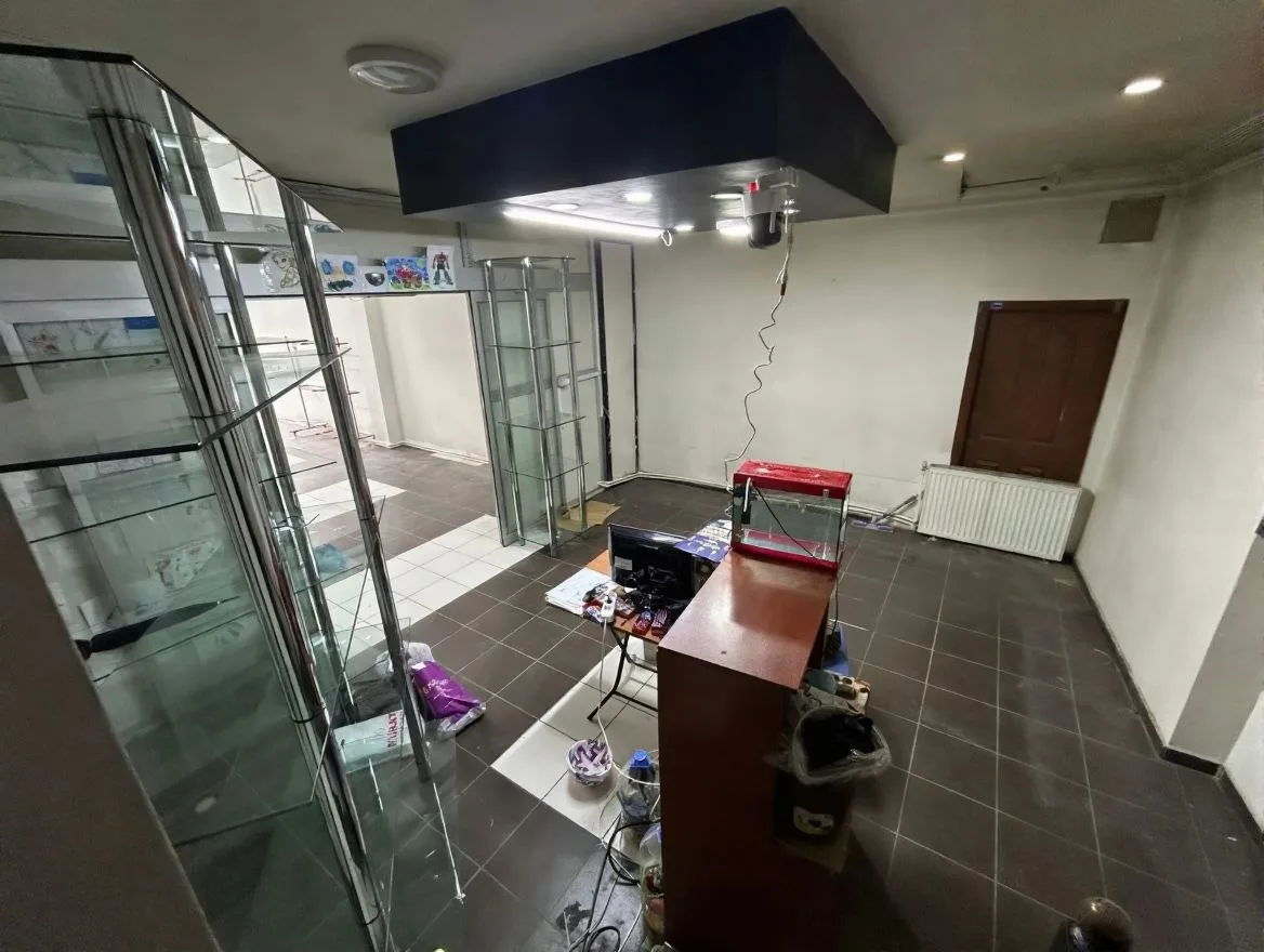 Yakutiye Lalapaşa'da 260 m² 2 Kiralık İş Yeri - 3