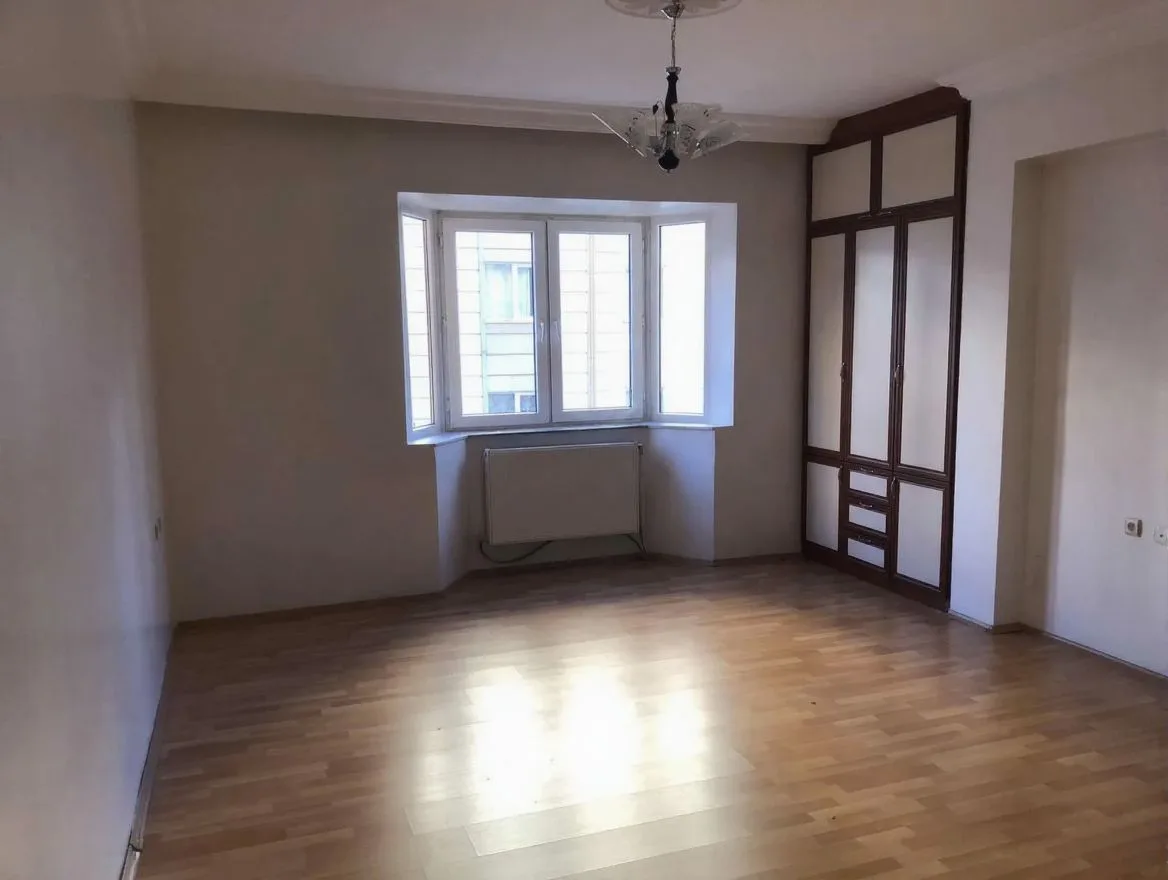 Yakutiye Lalapaşa'da 2. Kat 185 m² 3+1 Kiralık Daire - Fotoğraf 12
