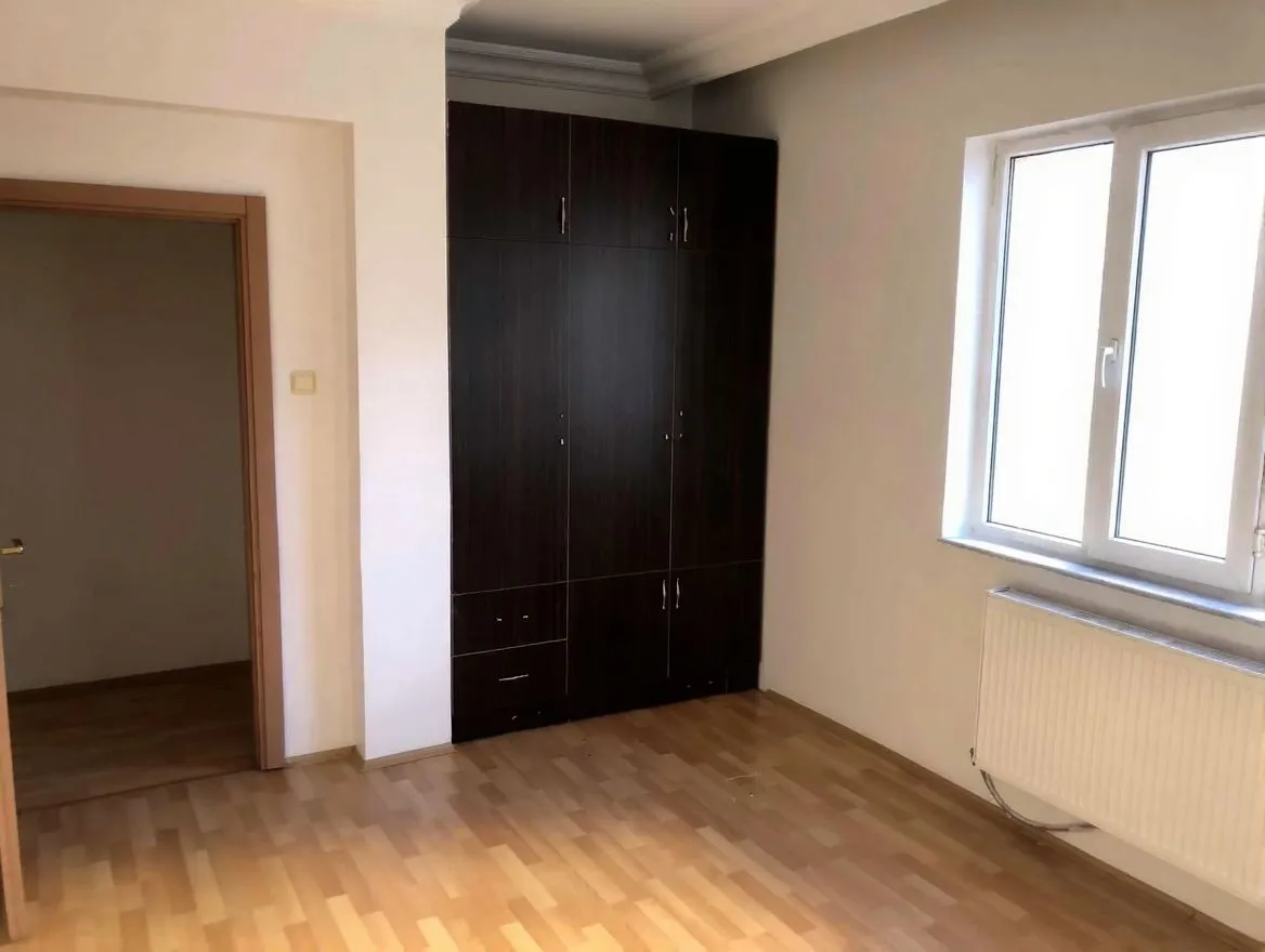 Yakutiye Lalapaşa'da 2. Kat 185 m² 3+1 Kiralık Daire - Fotoğraf 8