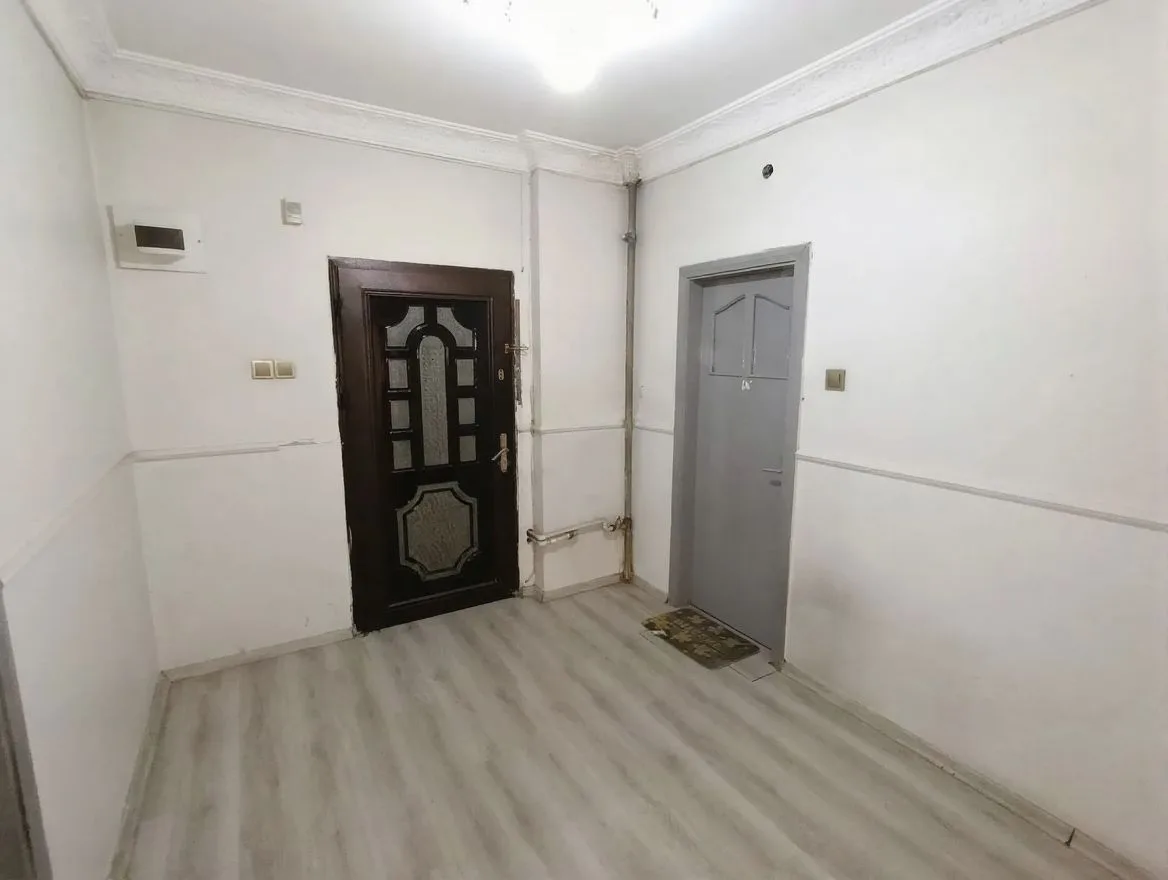 AĞIZ VE DİŞ SAĞLIĞI MERKEZİ YANINDA 220 m² 3+1 GENİŞ OFİS - 4