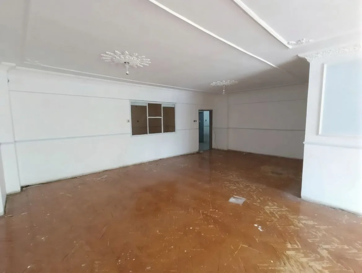 ŞEHİR MERKEZİNDE 220 m² 3+1 GENİŞ KİRALIK DAİRE | MERKEZİ ISITMA - 1
