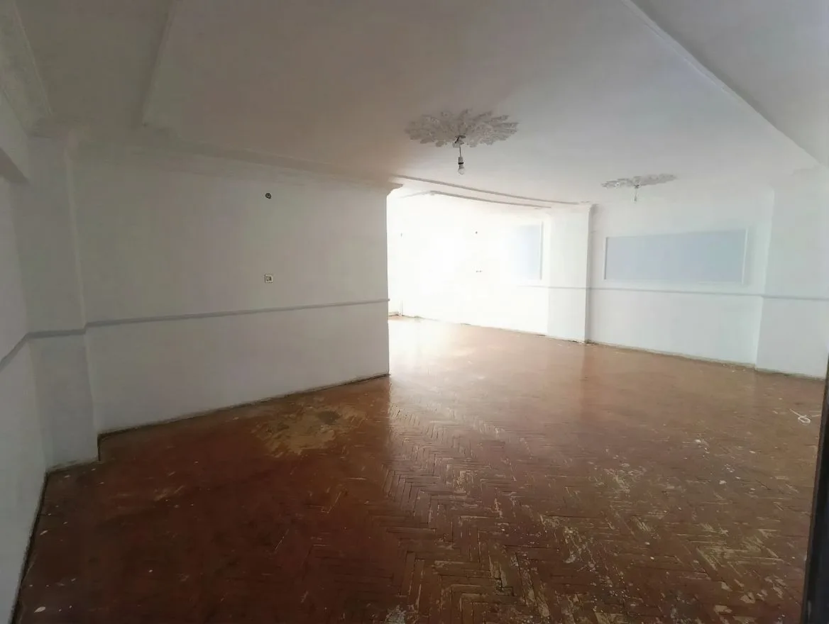 ŞEHİR MERKEZİNDE 220 m² 3+1 GENİŞ KİRALIK DAİRE | MERKEZİ ISITMA - 4