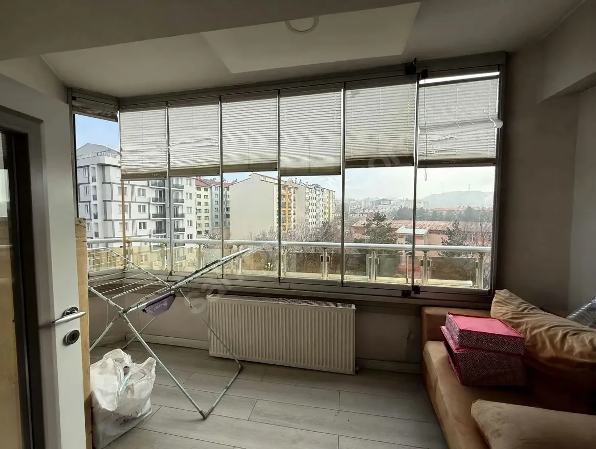 ERZURUM SATILIK 3+1 DAİRE | YAKUTIYE 150M² MERKEZİ ISITMALI - Fotoğraf 9