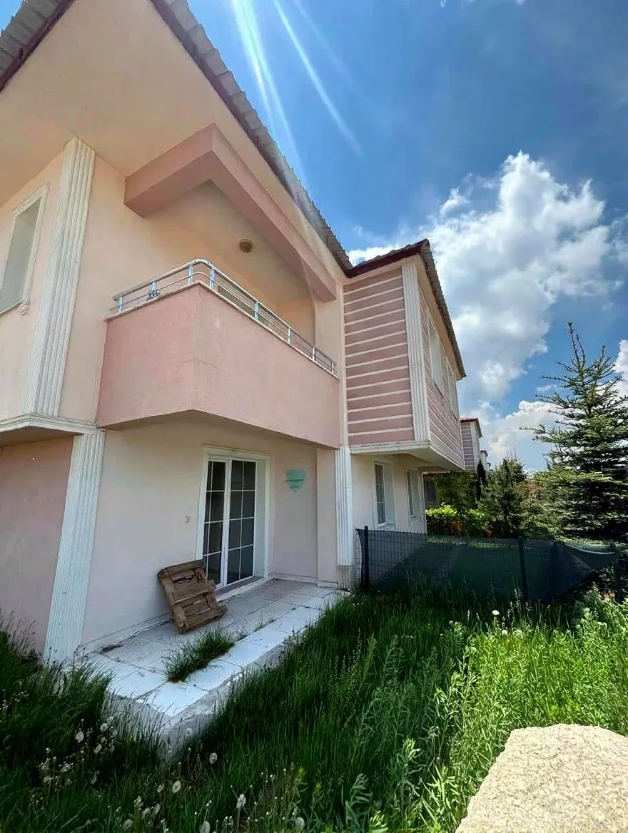 4.5+1 KİRALIK LÜKS VİLLA ERZURUM/AZIZIYE 250M²