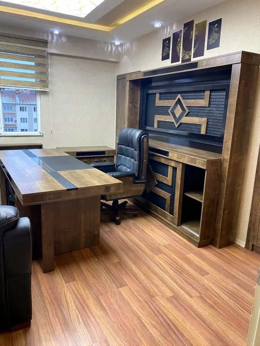 Yakutiye Lalapaşa'da 3. Kat 77 m² Kiralık İş Yeri