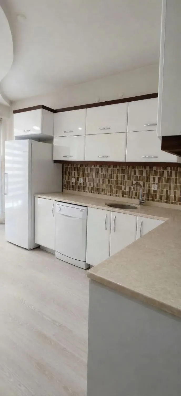 ERZURUM KİRALIK MERKEZİ ISITMALI 3+1 DAİRE | 165M² YAKUTIYE - Fotoğraf 12