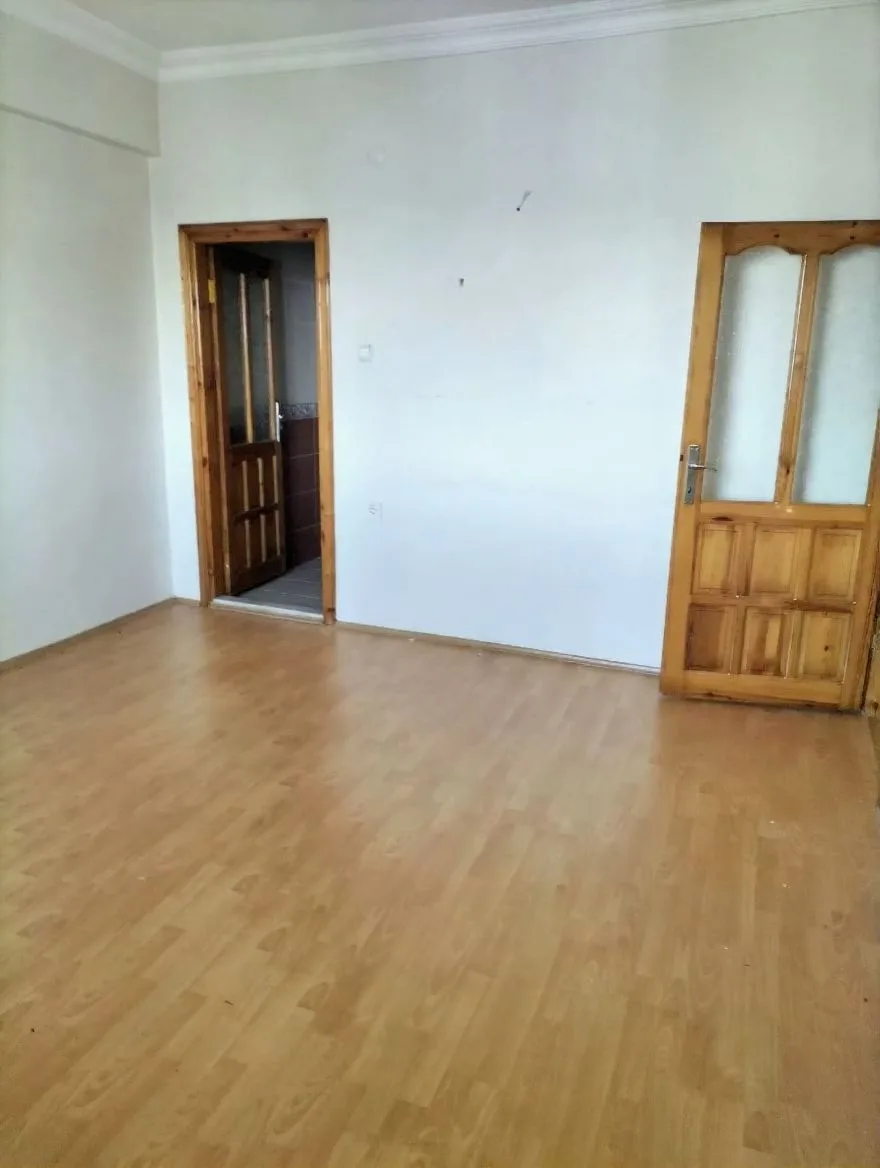 165M² ERZURUM KİRALIK 3+1 DAİRE YAKUTIYE SİTE İÇİ