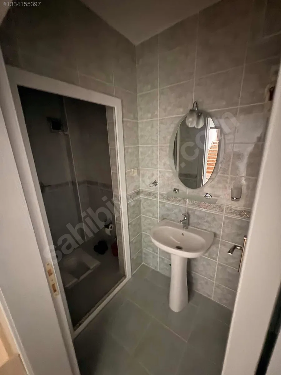 Aziziye Merkez'de 3. Kat 165 m² 3+1 Kiralık Daire - Fotoğraf 12