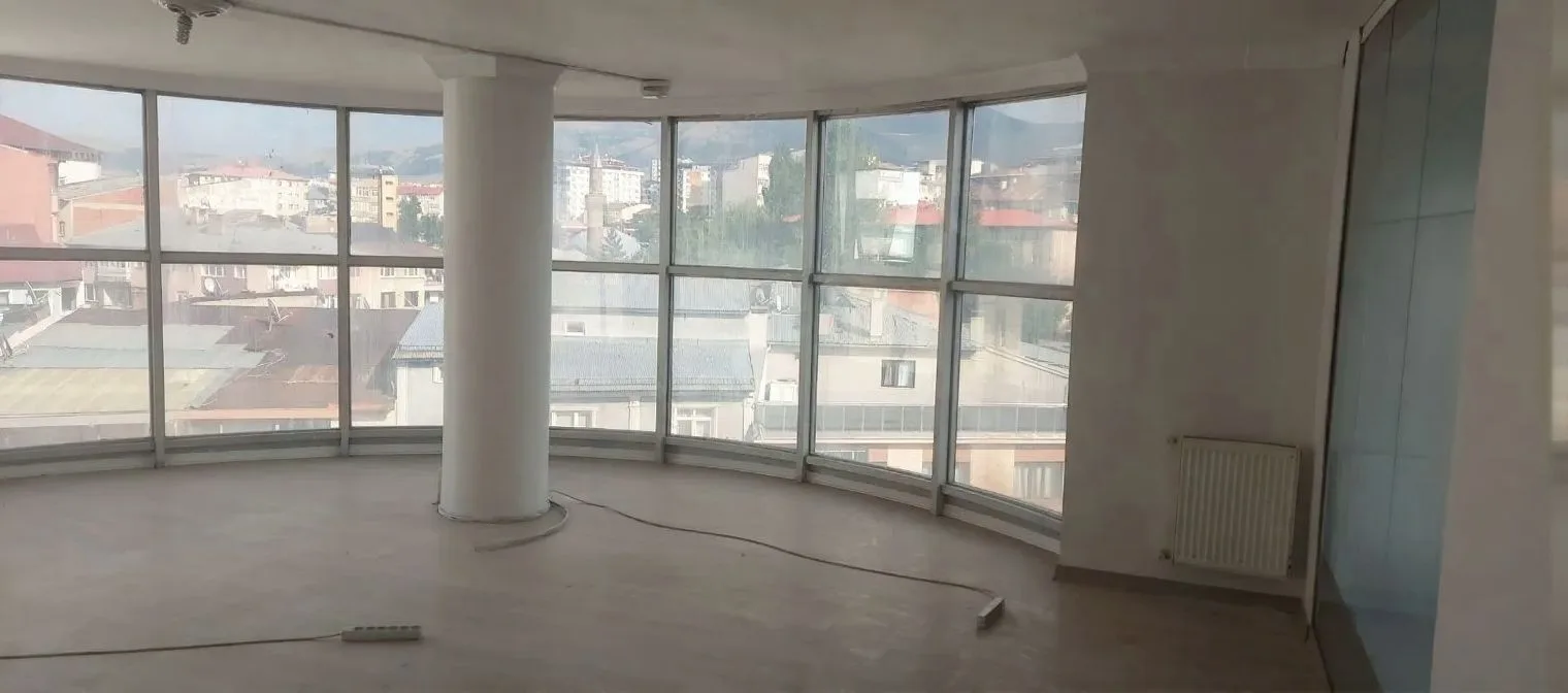 Yakutiye Lalapaşa'da 6. Kat 160 m² Kiralık İş Yeri