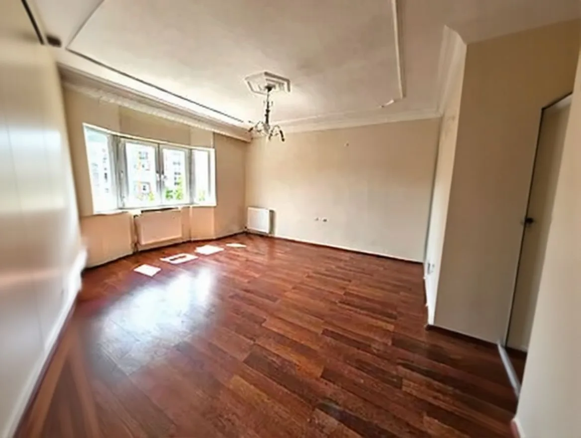 Yakutiye Lalapaşa'da 3. Kat 160 m² 3+1 Kiralık Daire - Fotoğraf 6