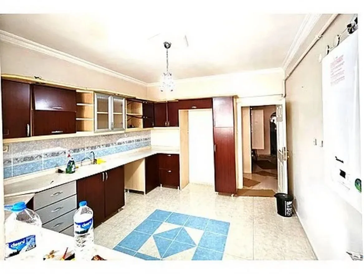 Yakutiye Lalapaşa'da 3. Kat 160 m² 3+1 Kiralık Daire - Fotoğraf 9