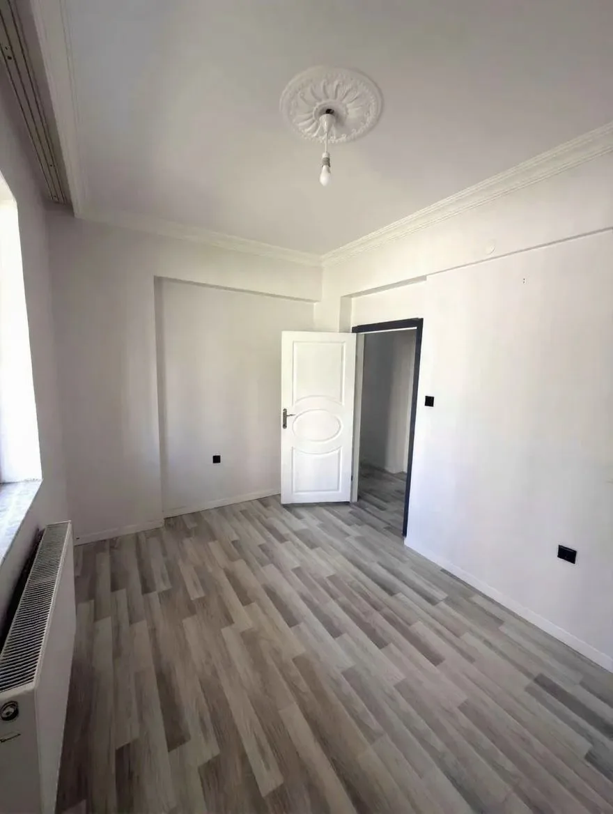 ERZURUM KİRALIK 2+1 DAİRE GİRİŞ KAT KAT 90M² AZIZIYE