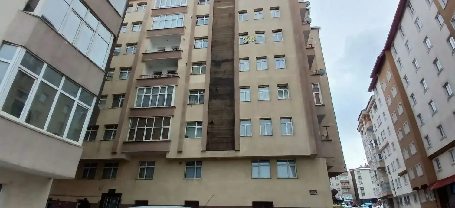 Yakutiye İstasyon'da 5. Kat 200 m² 3+1 Kiralık Villa
