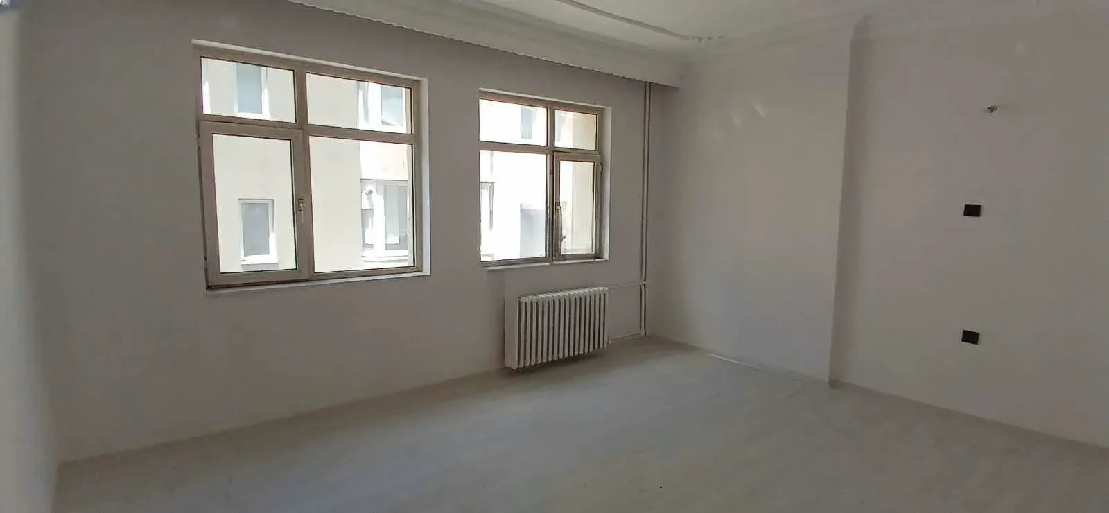 Yakutiye İstasyon'da 5. Kat 200 m² 3+1 Kiralık Villa