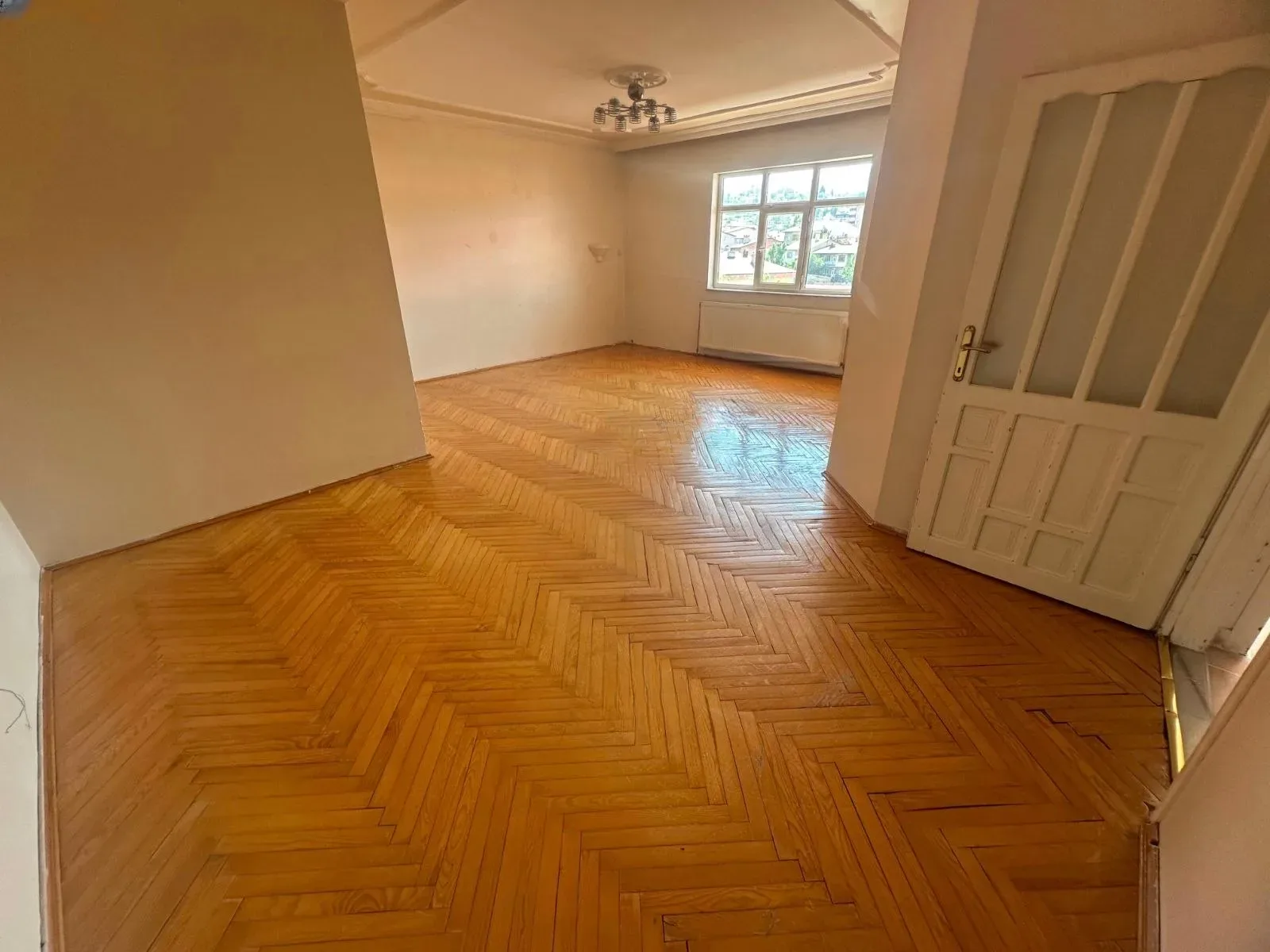 140M² ERZURUM KİRALIK 3+1 DAİRE YAKUTIYE MERKEZİ ISITMALI