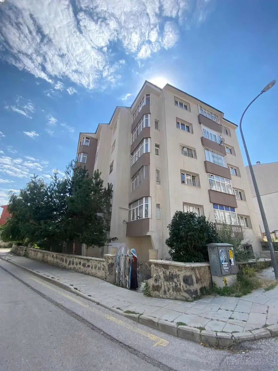 EŞYALI ERZURUM YAKUTIYE KİRALIK 3+1 DAİRE 166M²