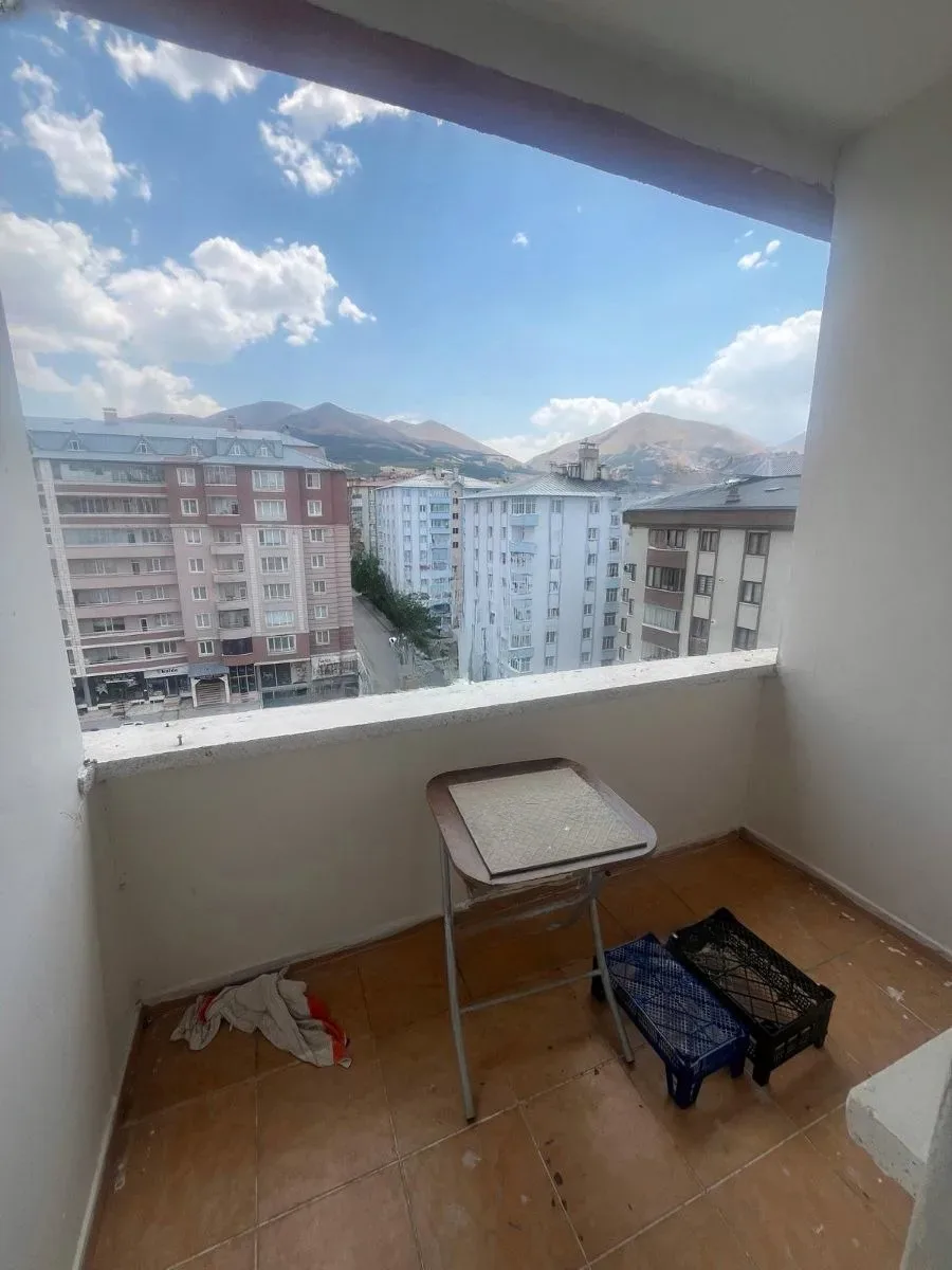 Palandöken Yunusemre'de 180 m² Satılık Daire - Fotoğraf 6