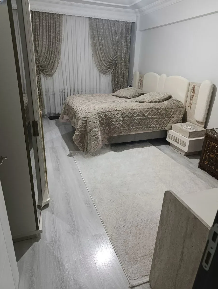 Palandöken Hüseyin Avni Ulaş'ta 5. Kat 160 m² 3+1 Satılık Daire