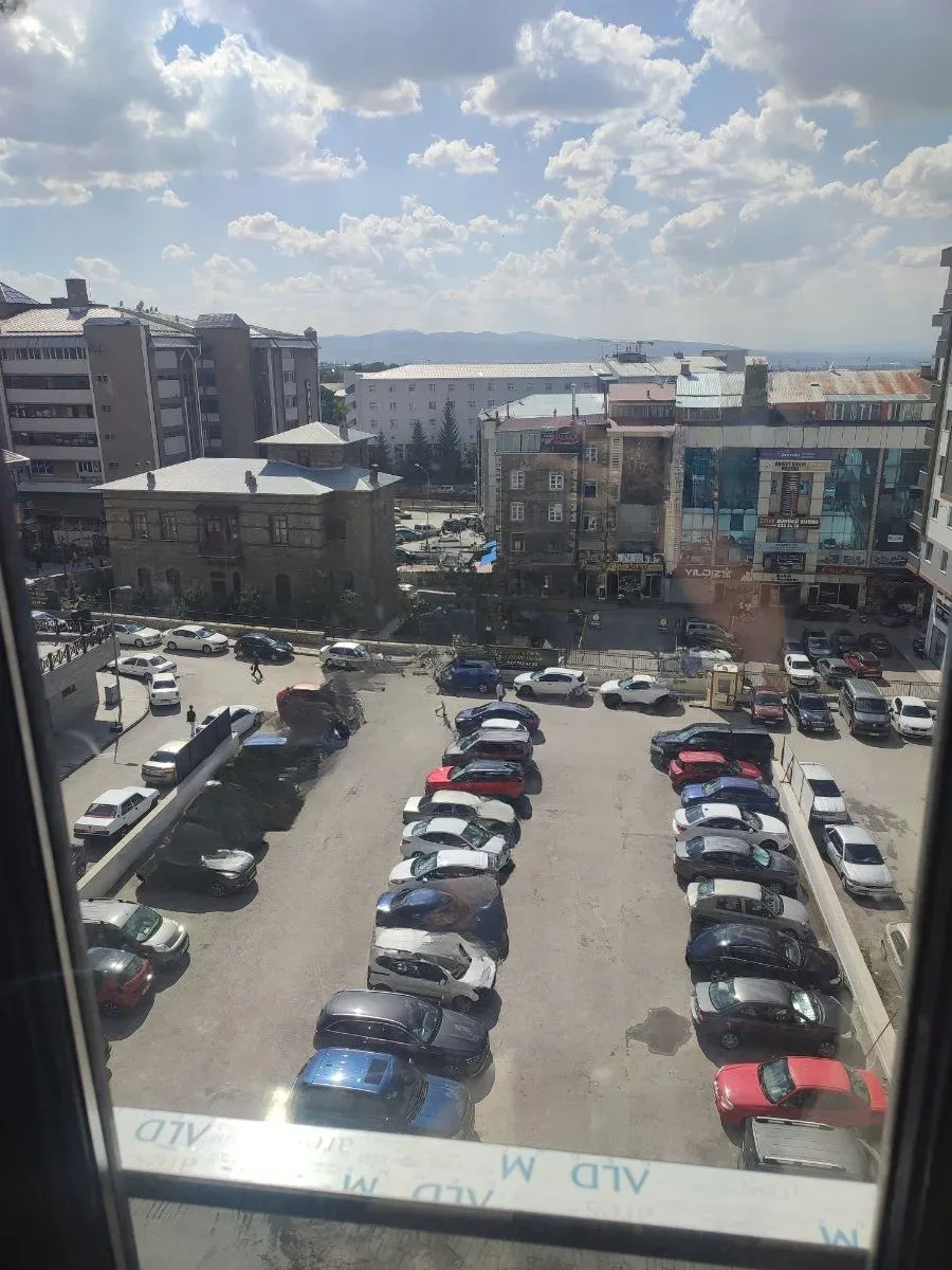 Yakutiye Lalapaşa'da Sıfır 5. Kat 80 m² Kiralık İş Yeri - Fotoğraf 15