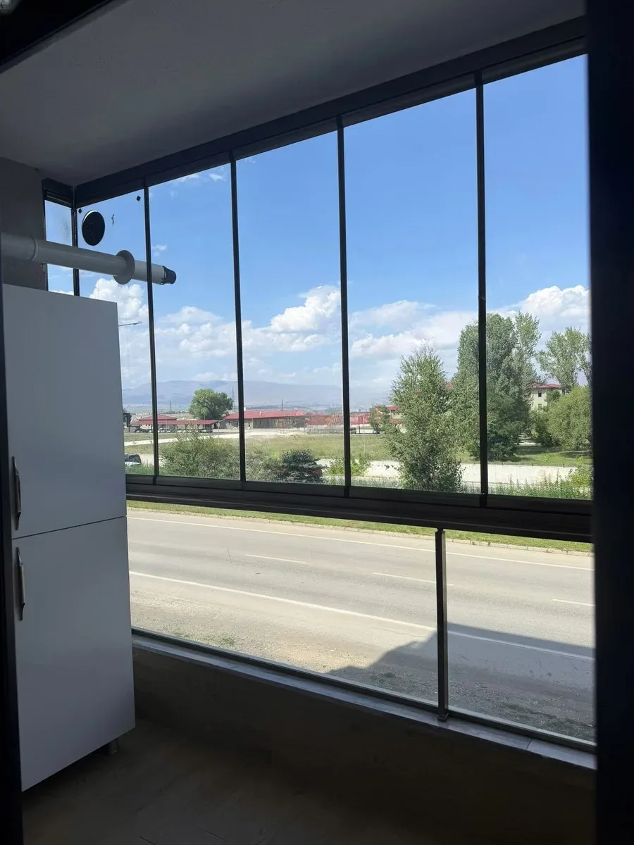 Aziziye Dadaşkent'te 3 Yaşında 1. Kat 155 m² 3+1 Satılık Daire