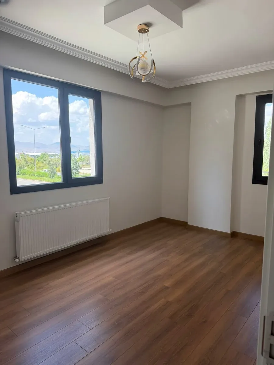 Aziziye Dadaşkent'te 3 Yaşında 1. Kat 155 m² 3+1 Satılık Daire - Fotoğraf 7