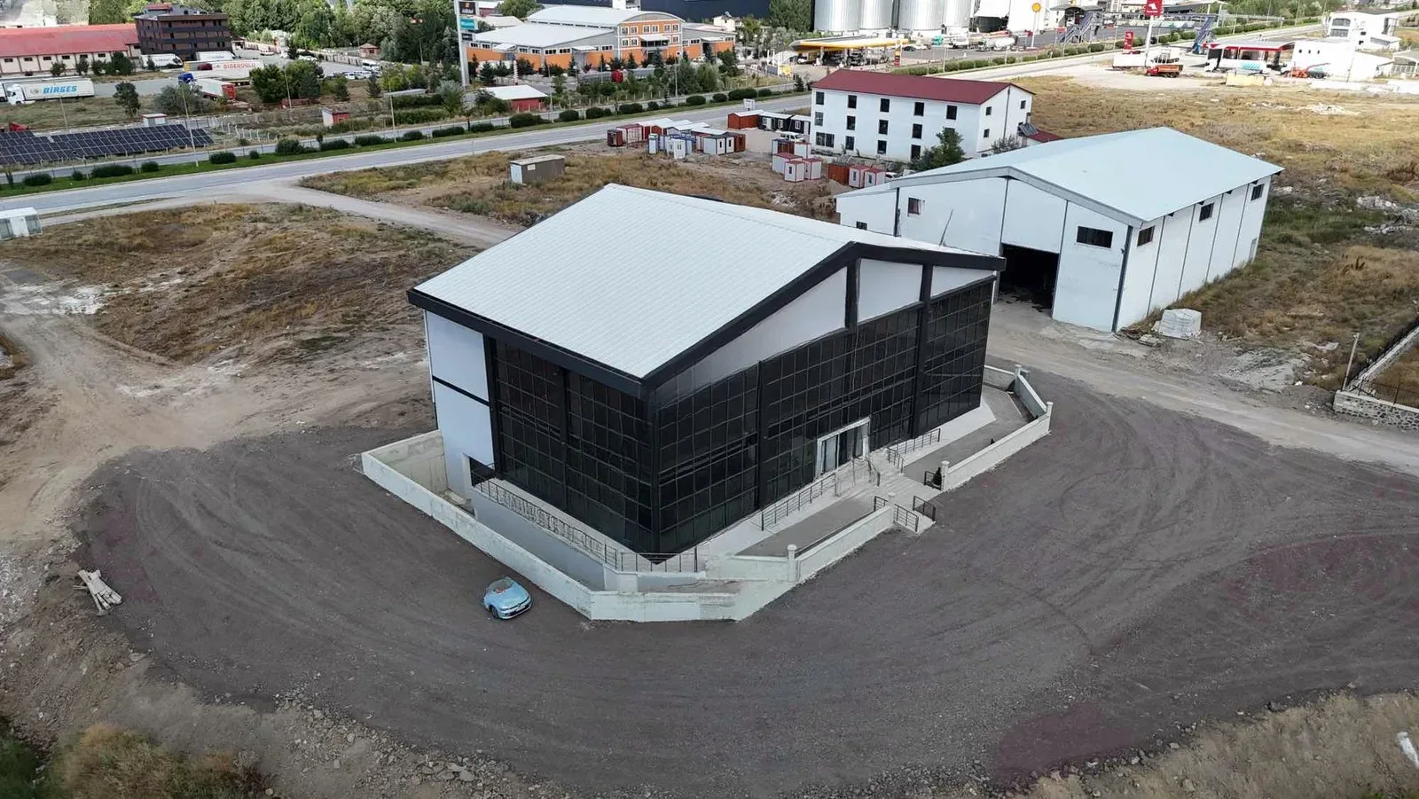 Aziziye Dadaşkent'te 1500 m² Kiralık İş Yeri