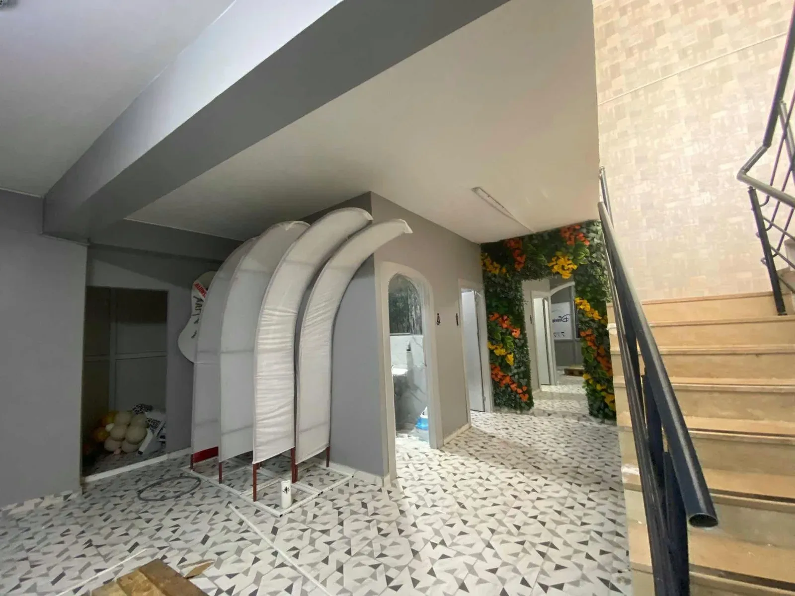 Palandöken Hüseyin Avni Ulaş'ta 360 m² Kiralık İş Yeri - Fotoğraf 10