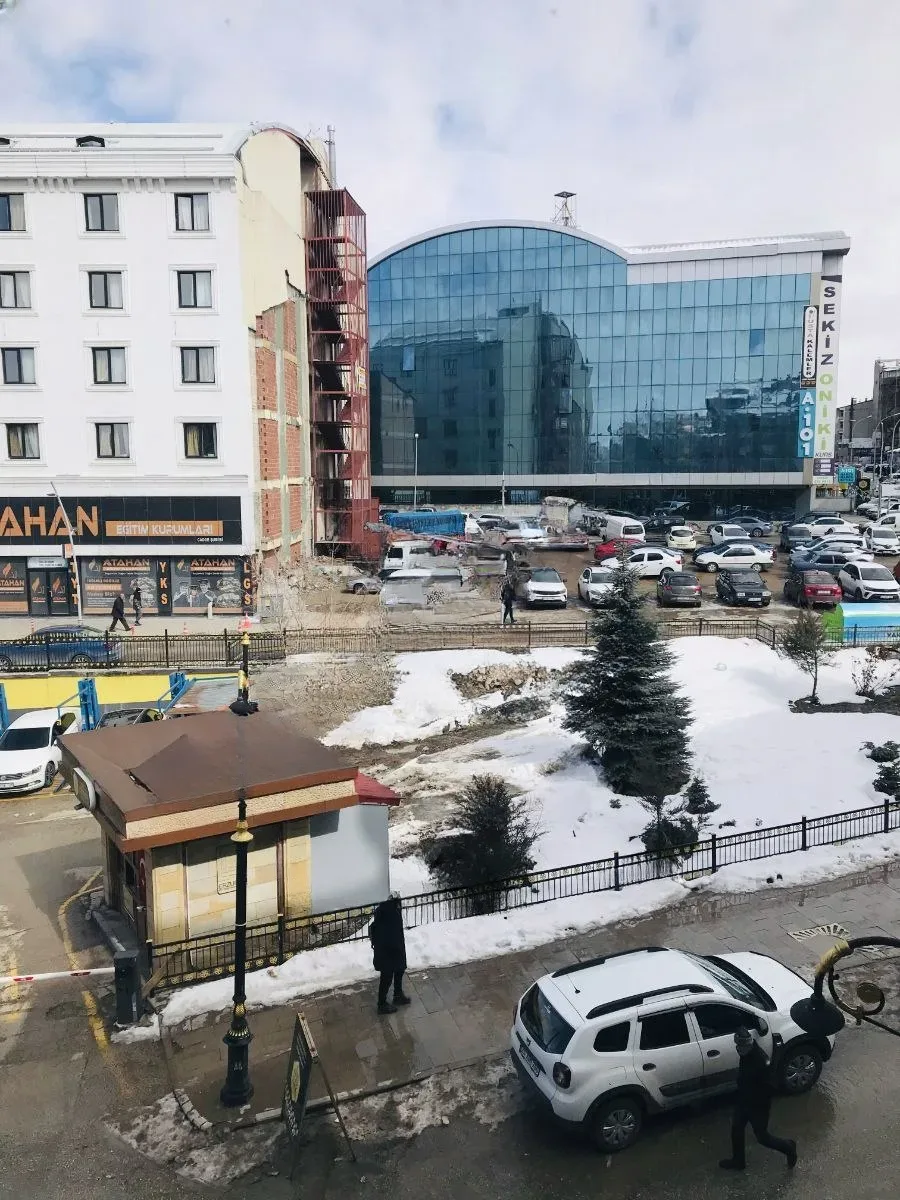 Yakutiye Lalapaşa'da 65 m² Kiralık İş Yeri - Fotoğraf 6