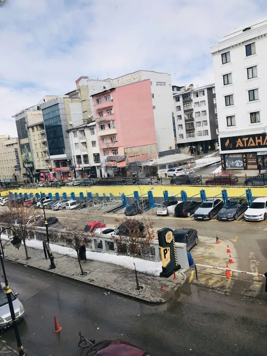 Yakutiye Lalapaşa'da 65 m² Kiralık İş Yeri - Fotoğraf 8