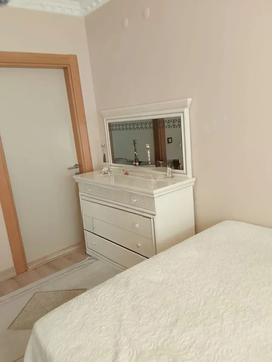 Palandöken Hüseyin Avni Ulaş'ta 5 Yaşında 3. Kat 125 m² 3+1 Satılık Daire