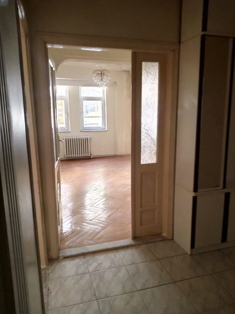 Yakutiye Lalapaşa'da 3. Kat 160 m² 3+1 Kiralık Daire