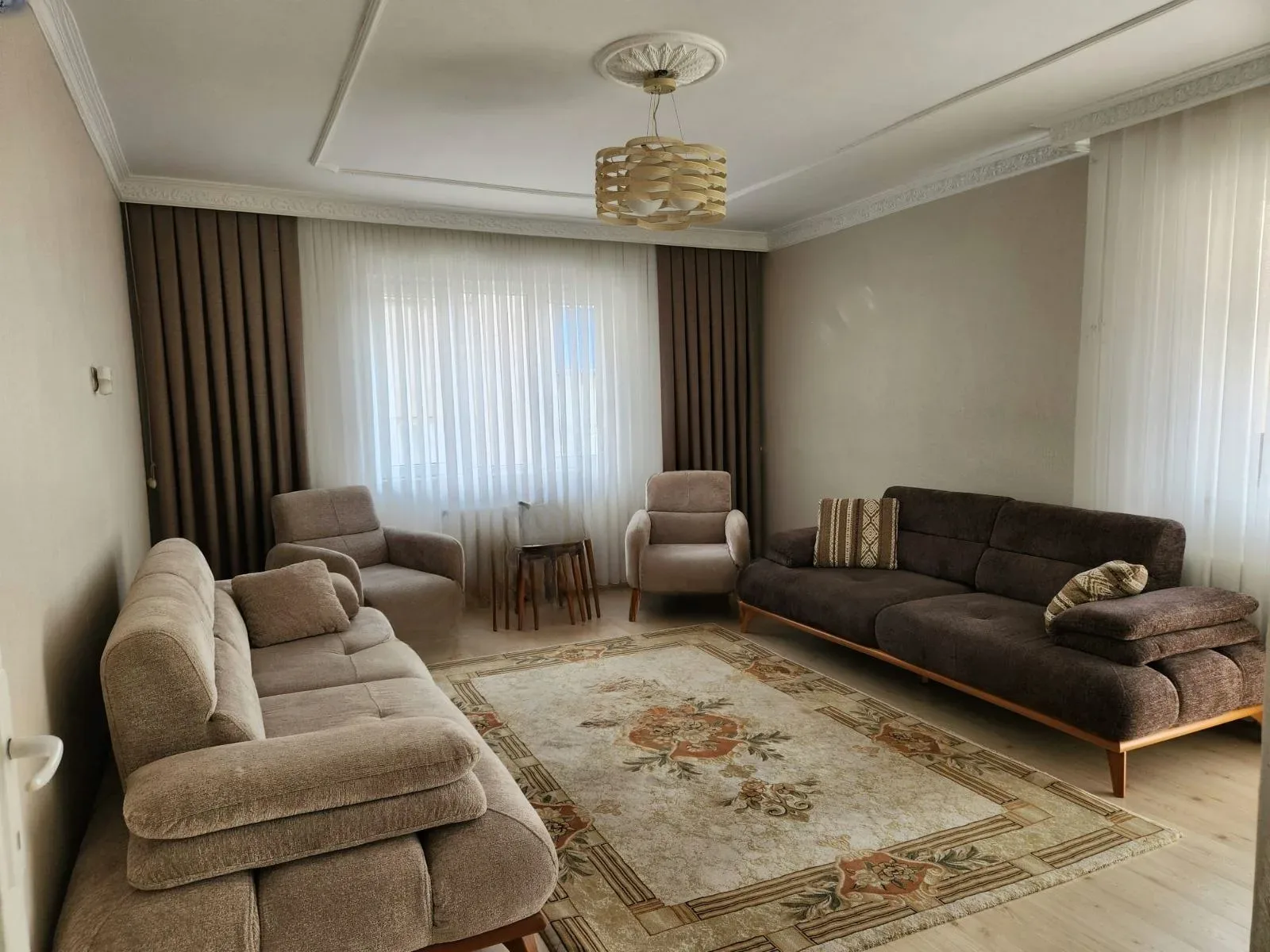 Yakutiye Lalapaşa'da 5. Kat 130 m² 3+1 Satılık Daire