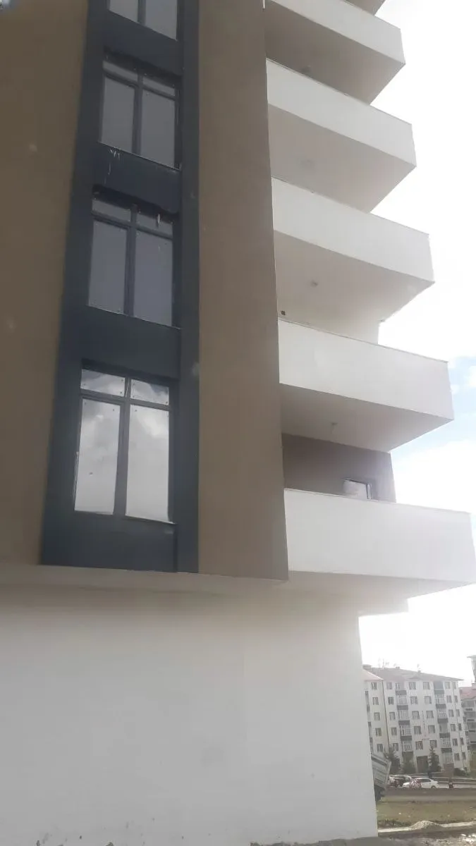 Palandöken Yunusemre'de 1. Kat 160 m² 3+1 Satılık Daire