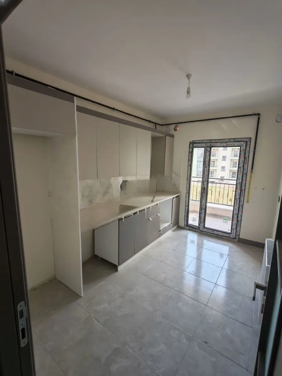 Yakutiye Terminal'da 3. Kat 110 m² 3+1 Satılık Daire