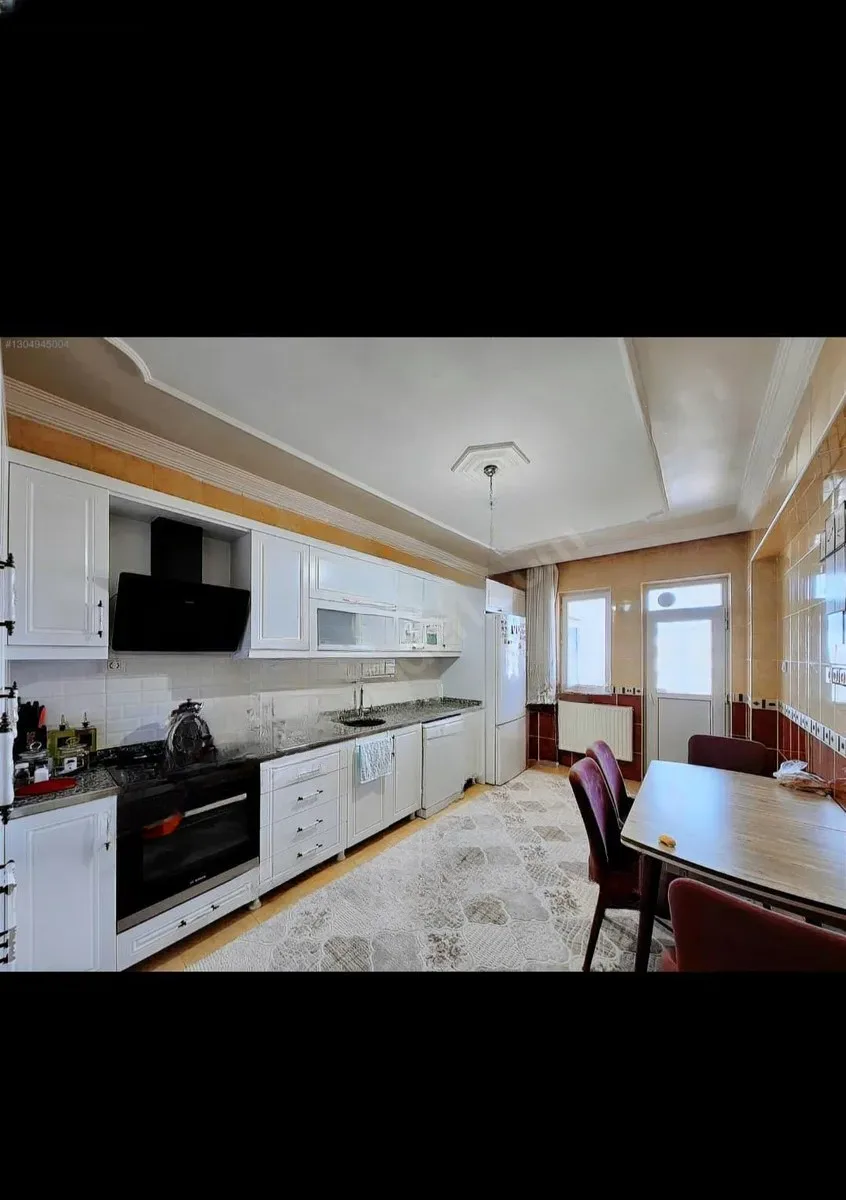 Yakutiye Terminal'da 5. Kat 180 m² 3+1 Satılık Daire