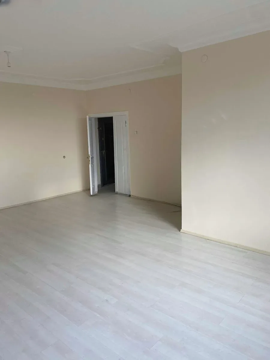 Yakutiye Lalapaşa'da 5. Kat 180 m² 3+1 Kiralık Daire