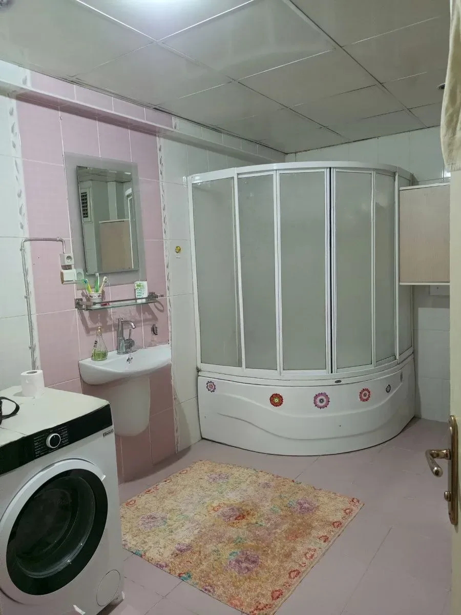 Yakutiye Lalapaşa'da 1. Kat 155 m² 3+1 Satılık Daire
