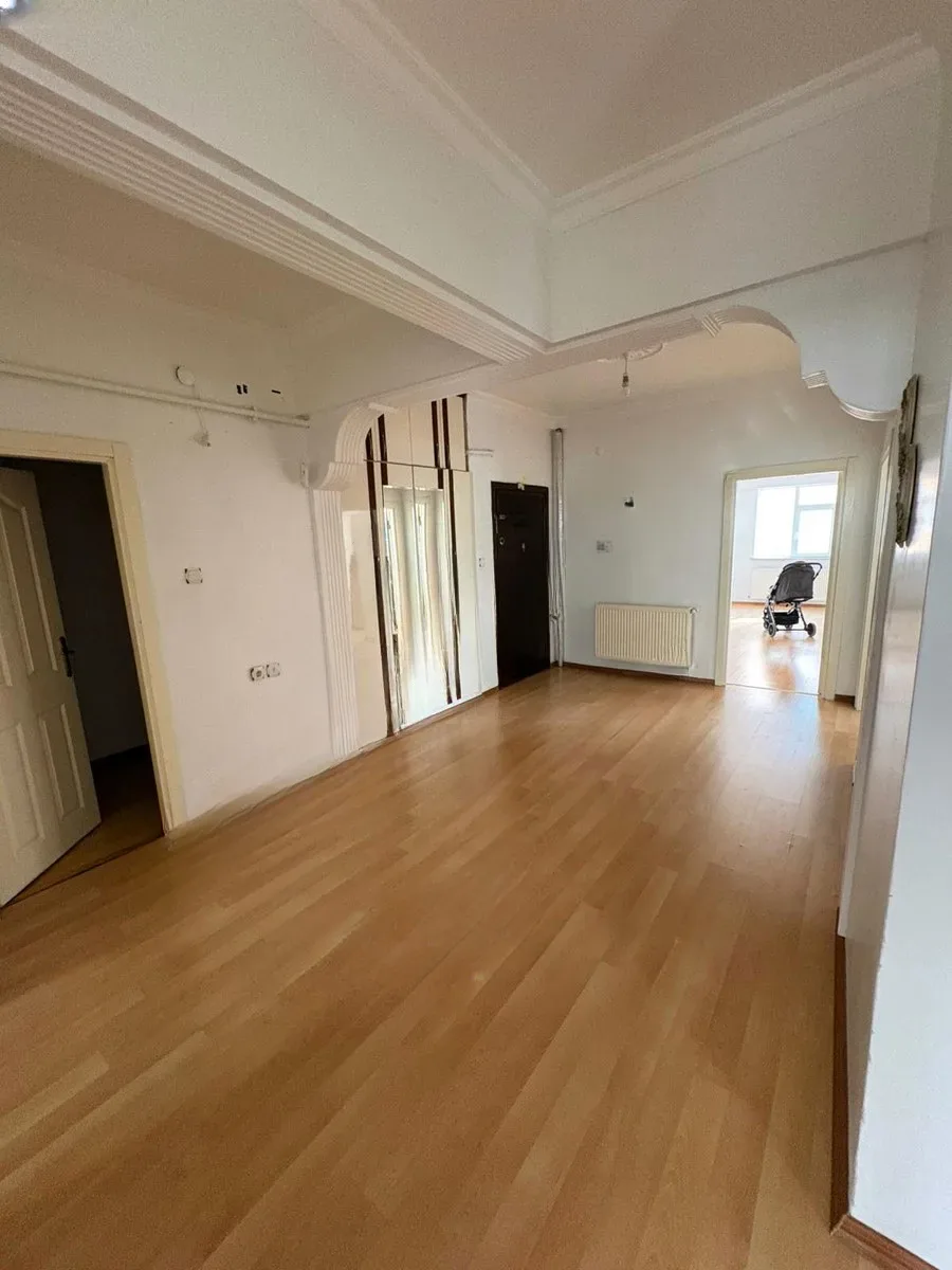 Palandöken Hüseyin Avni Ulaş'ta 1. Kat 180 m² 3+1 Satılık Daire