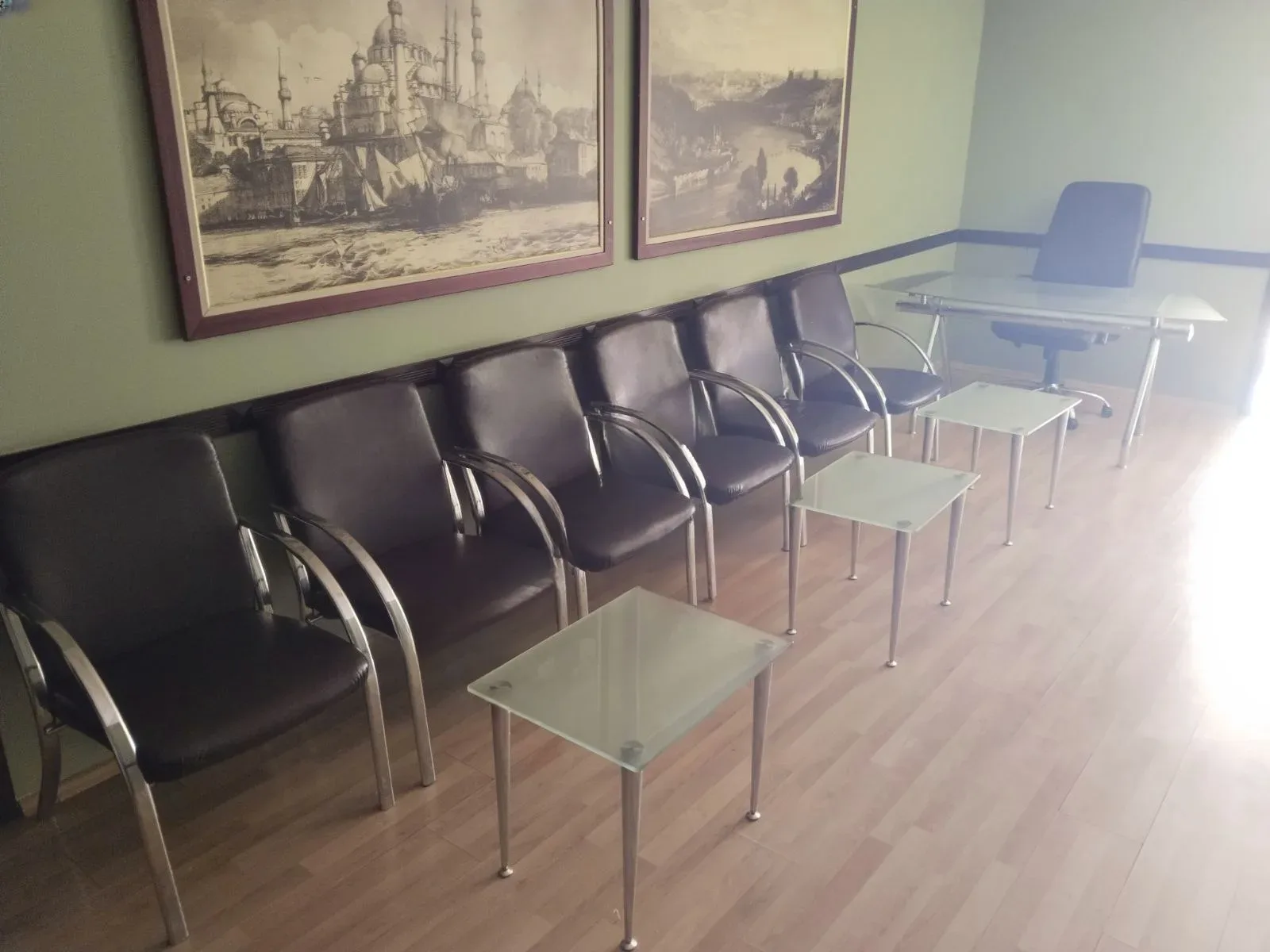 Yakutiye Lalapaşa'da 3. Kat 75 m² Kiralık İş Yeri