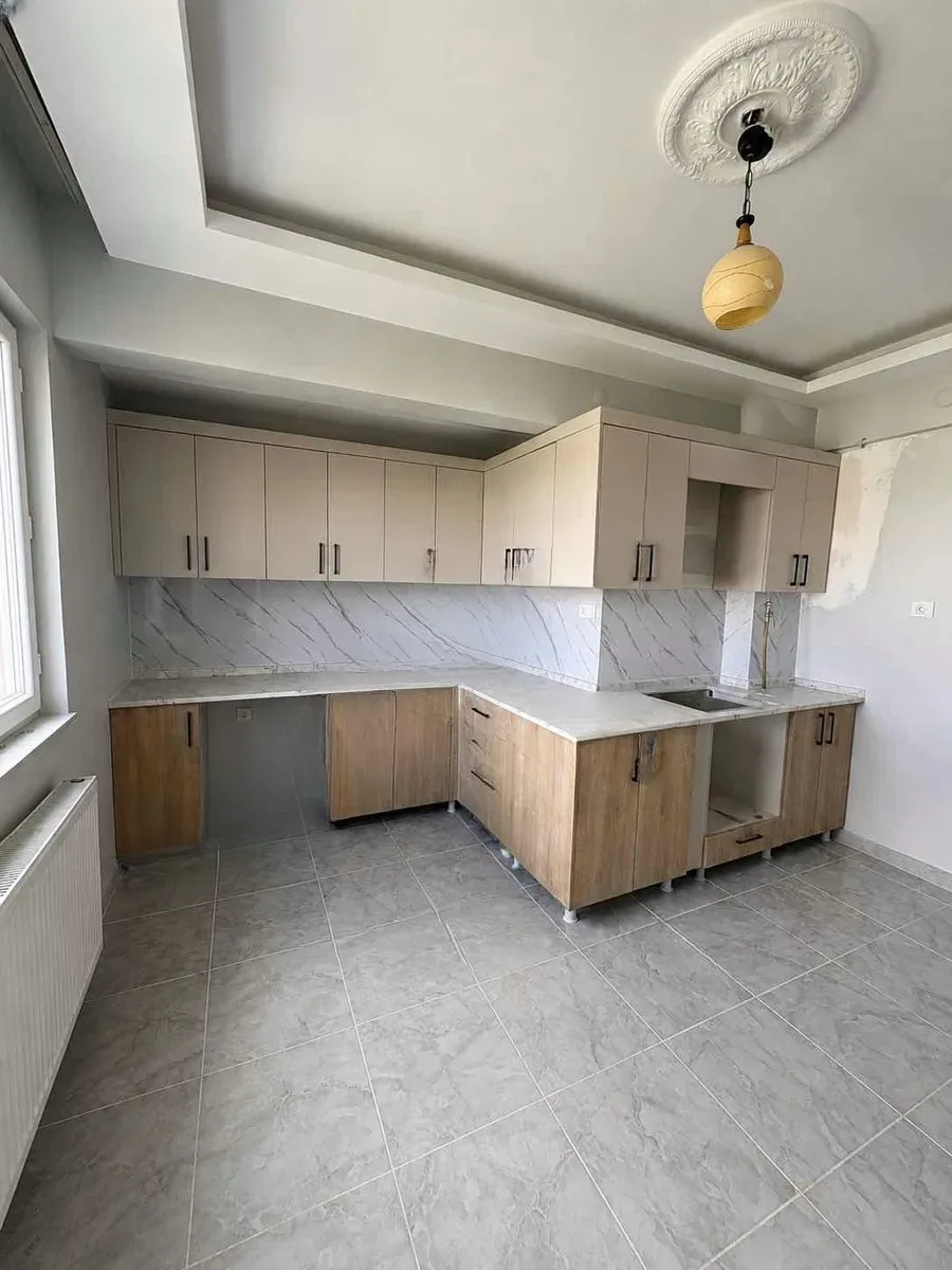 Palandöken Yunusemre'de 4. Kat 140 m² 3+1 Kiralık Daire