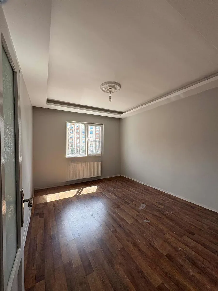 Palandöken Yunusemre'de 4. Kat 140 m² 3+1 Kiralık Daire - Fotoğraf 7