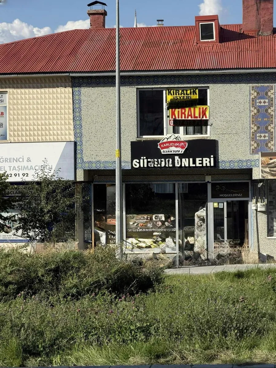 Palandöken Hüseyin Avni Ulaş'ta 100 m² Kiralık İş Yeri