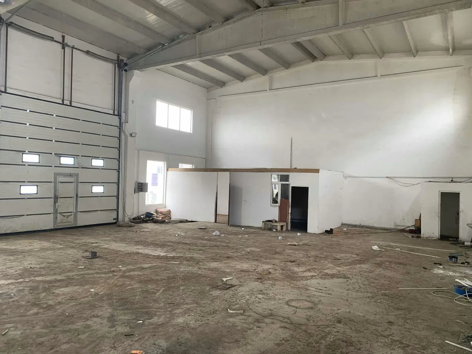 Yakutiye Terminal'da 1 Yaşında 300 m² Kiralık İş Yeri