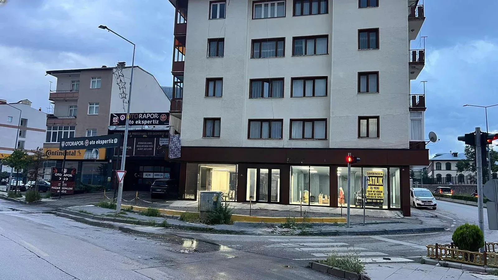 Yakutiye Lalapaşa'da 460 m² Kiralık İş Yeri