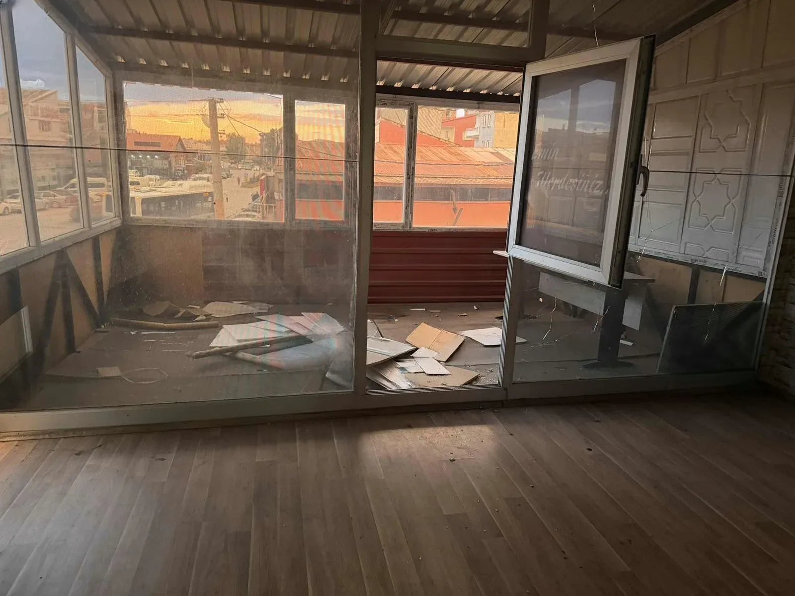 Yakutiye Terminal'da 50 m² Devren Kiralık İş Yeri - Fotoğraf 17