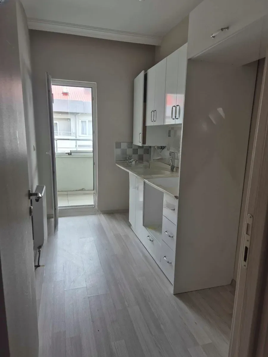 Yakutiye Terminal'da 5 Yaşında 5. Kat 80 m² 2+1 Kiralık Daire - Fotoğraf 6