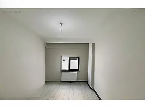 Yakutiye Merkez'de 4 Yaşında 3. Kat 170 m² 4+1 Kiralık Daire